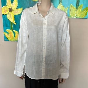 Women’s button front blouse